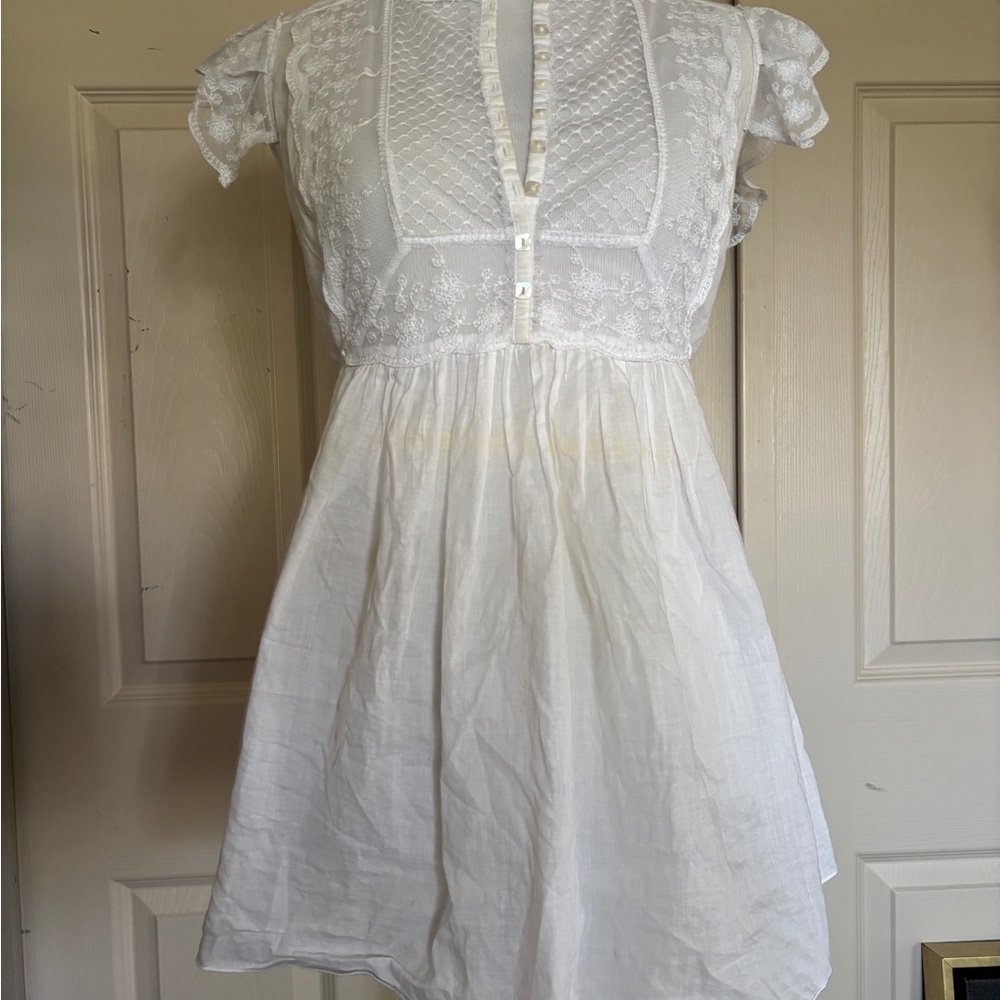 White Lace & Cotton Babydoll Blouse with Ruffled Sleeves
